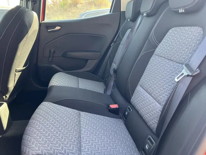 Renault Clio Limited TCe - foto 14