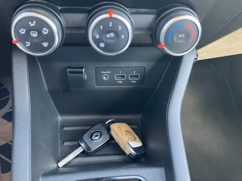 Renault Clio Limited TCe - foto 33
