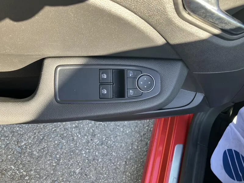 Renault Clio Limited TCe - foto 12