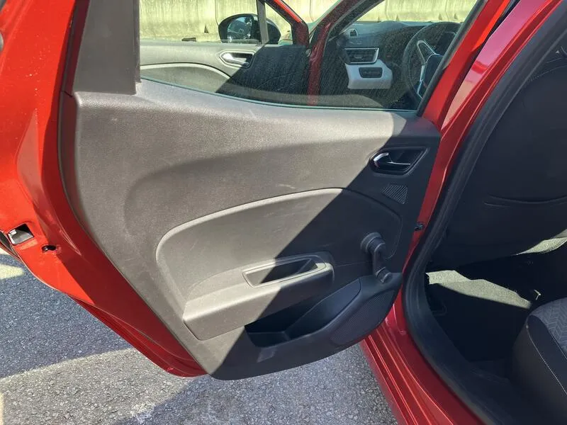 Renault Clio Limited TCe - foto 16