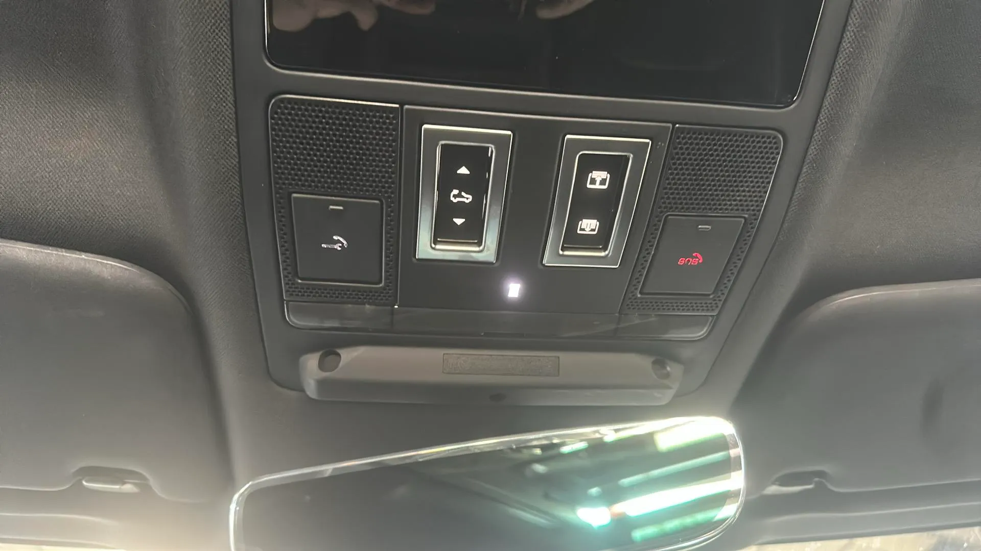 Land Rover Defender 2.0 Si4 404 S 110 4WD PHEV - foto 22