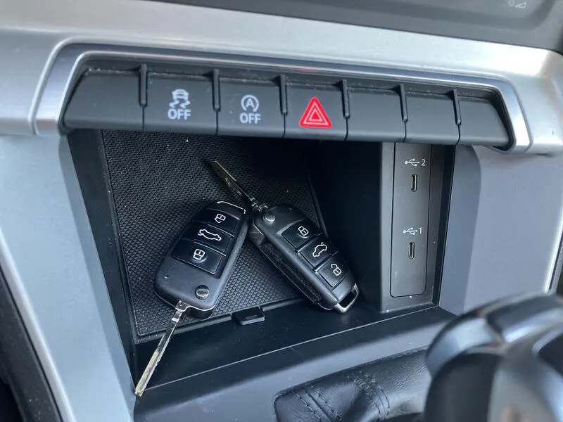 Audi Q3 Advanced 2.0 TDI - foto 41