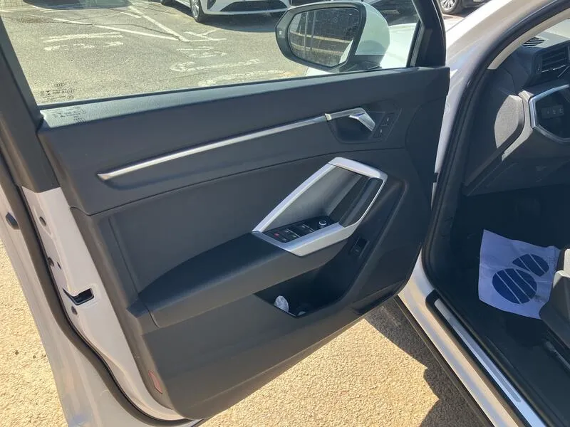 Audi Q3 Advanced 2.0 TDI - foto 11