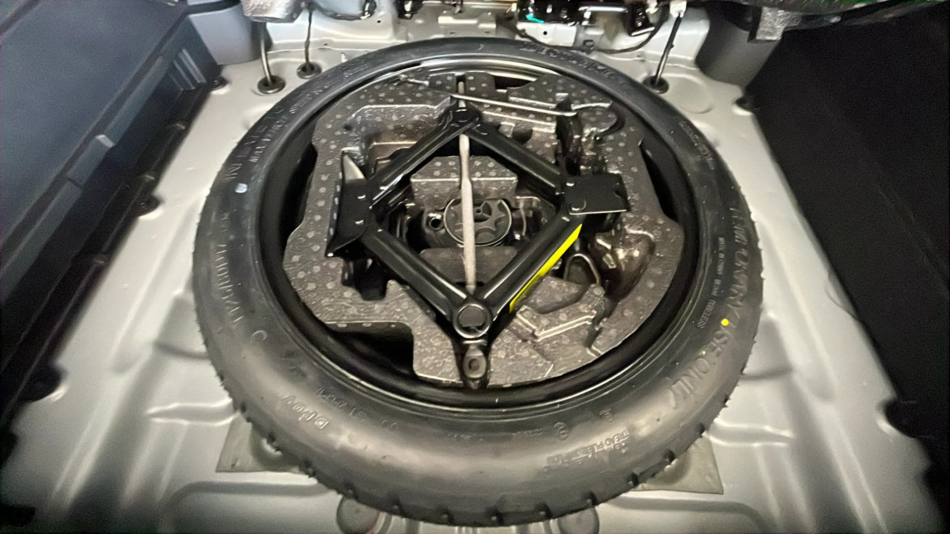 Omoda 5 Premium 1.6 T-GDi - foto 18