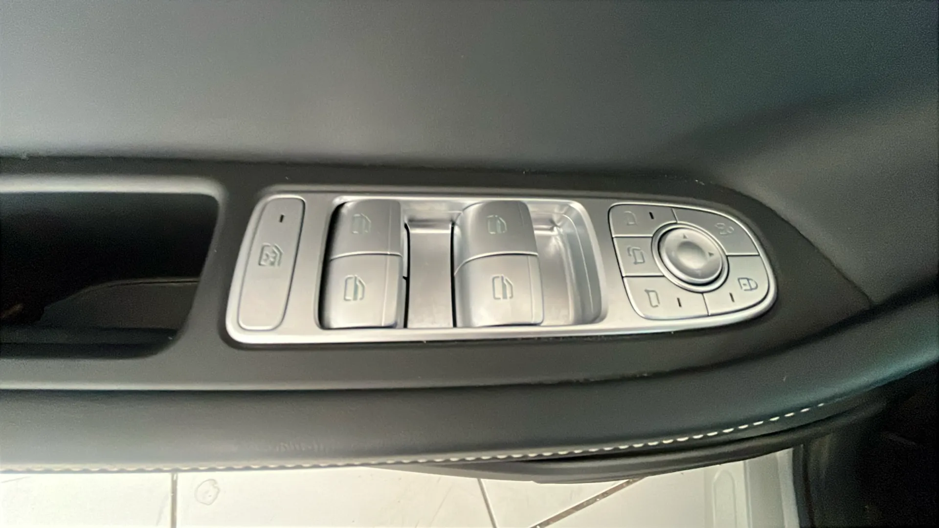 Omoda 5 Premium 1.6 T-GDi - foto 21