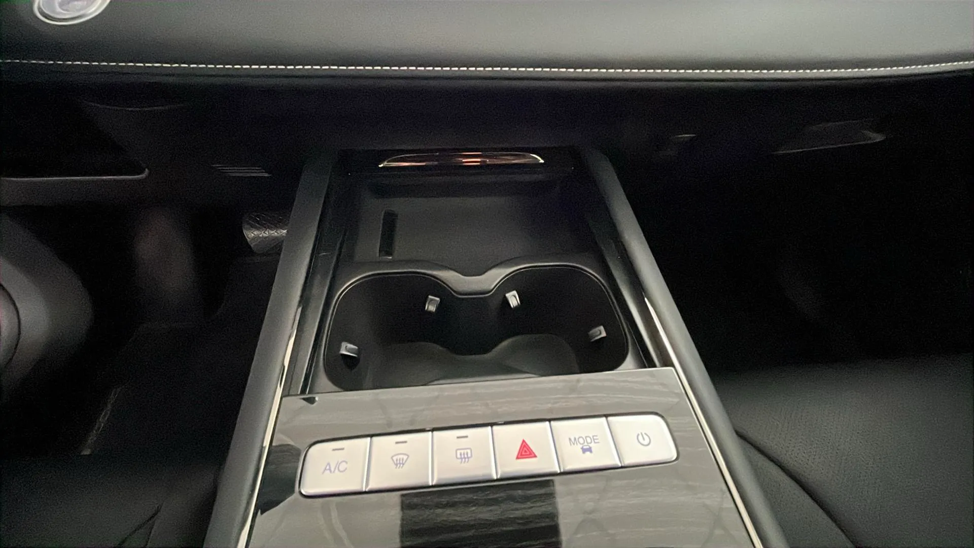 Omoda 5 Premium 1.6 T-GDi - foto 27