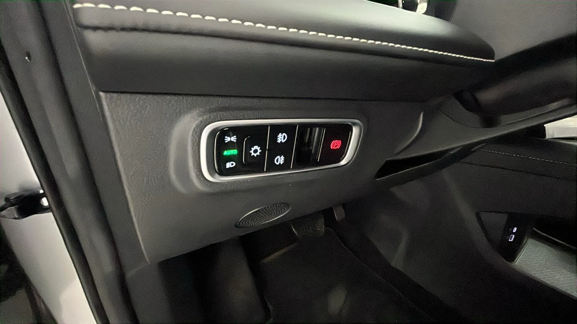 Omoda 5 Premium 1.6 T-GDi - foto 22