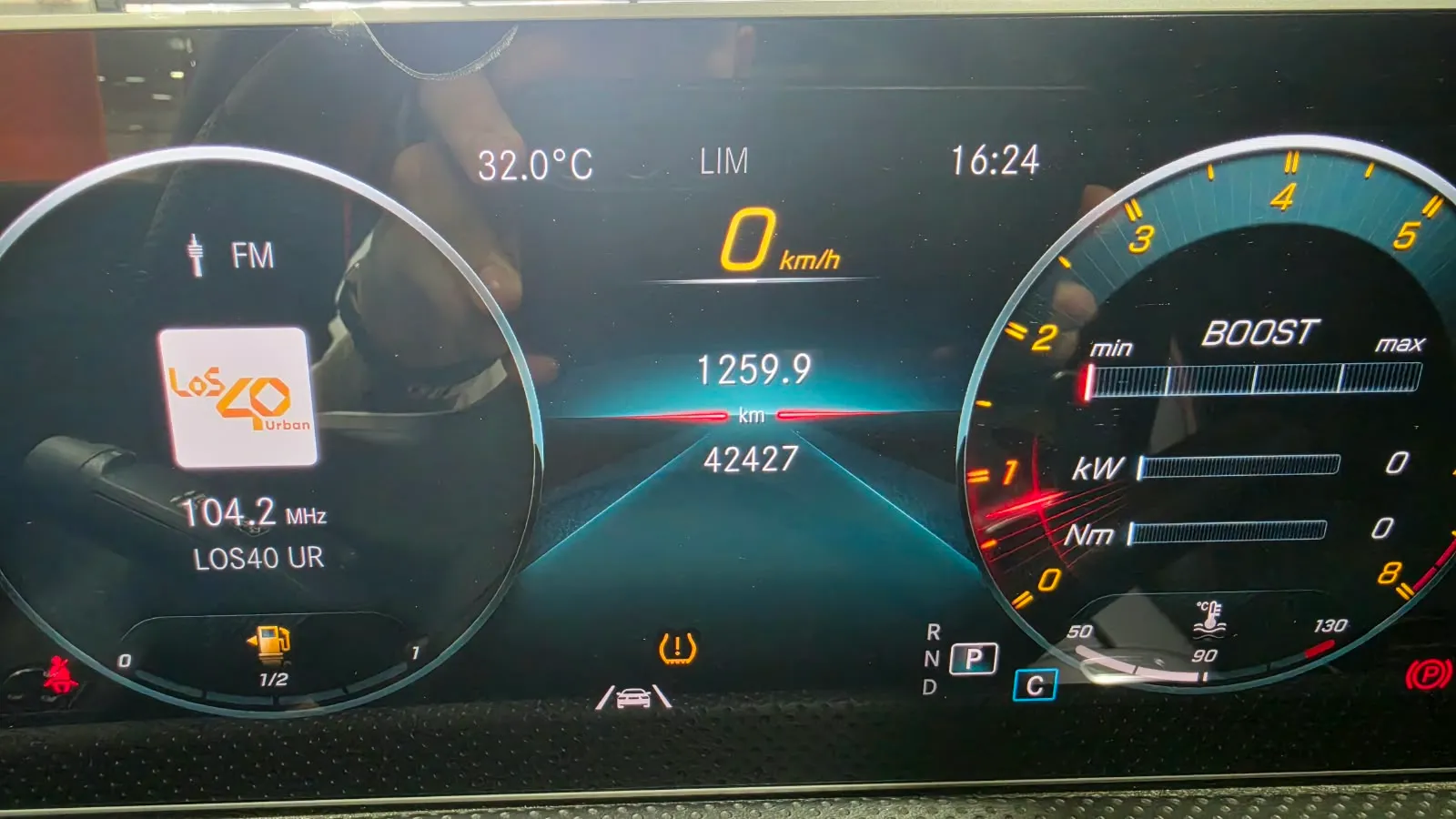 Mercedes-Benz CLA Mercedes-AMG 35 4MATIC+ - foto 13