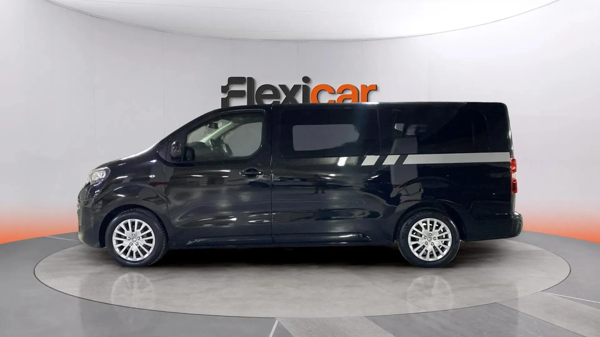 Peugeot Traveller Active BlueHDi 120 Long - foto 4