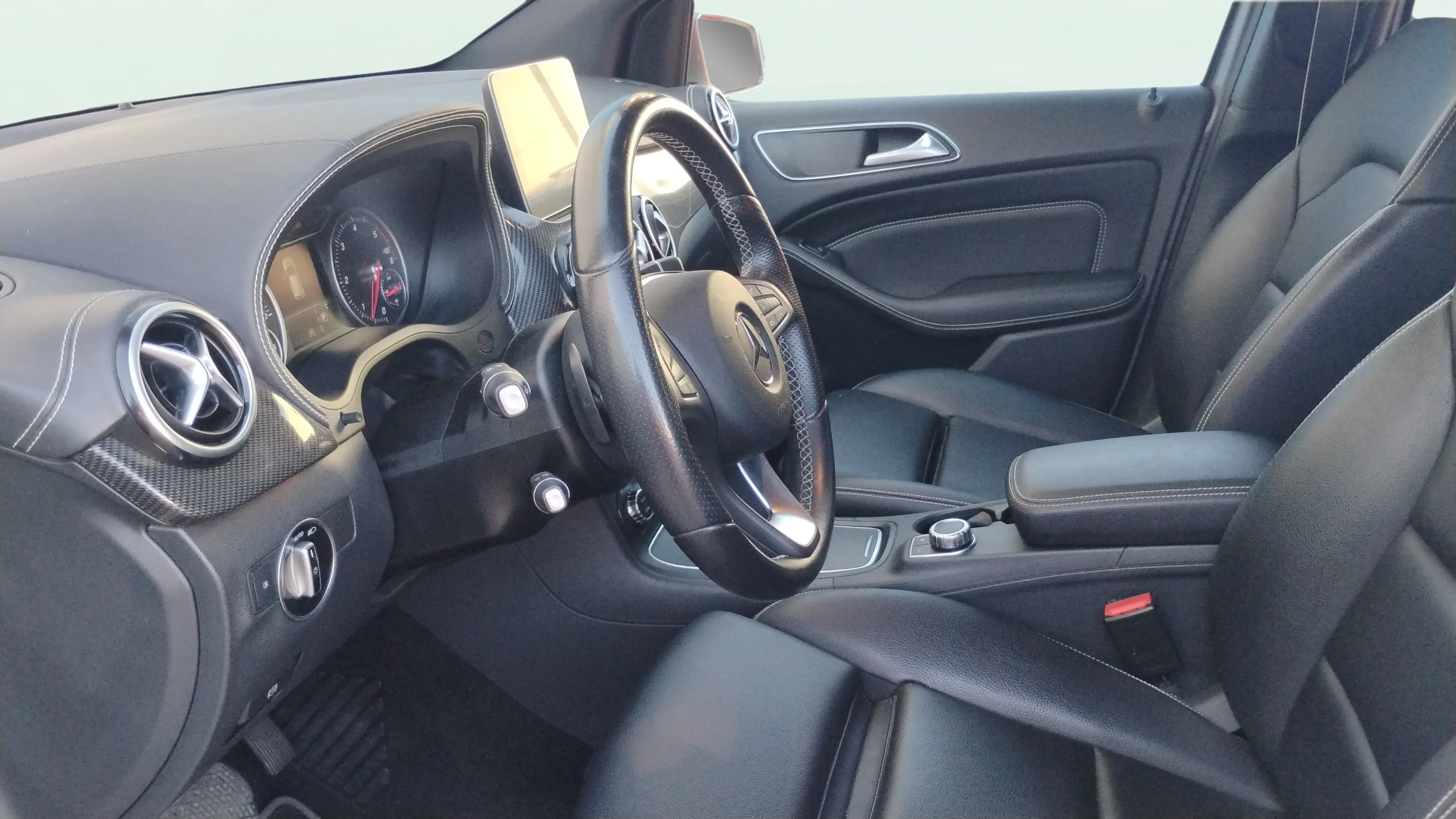 Mercedes-Benz Clase B B 200 d - foto 16