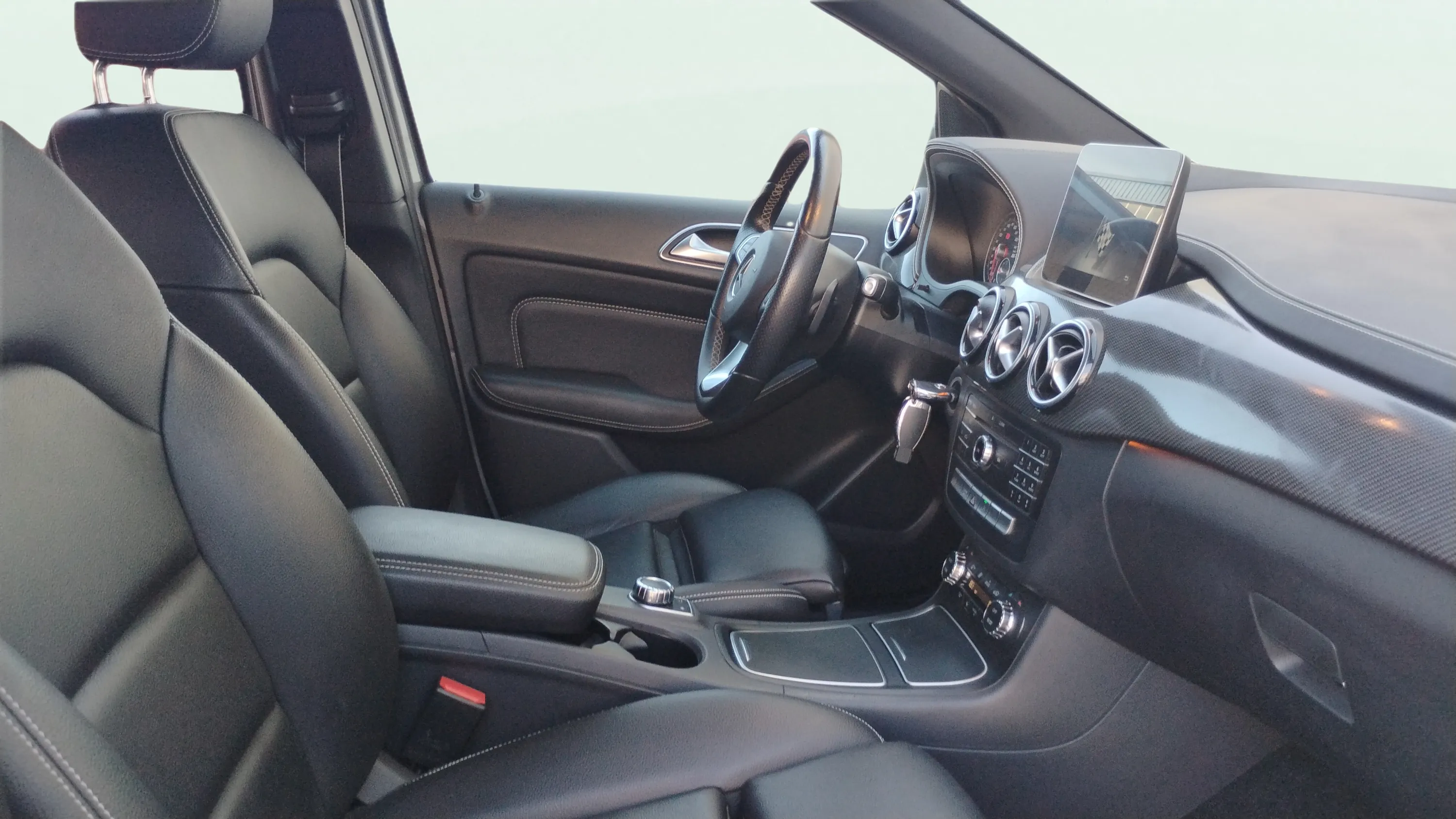 Mercedes-Benz Clase B B 200 d - foto 17