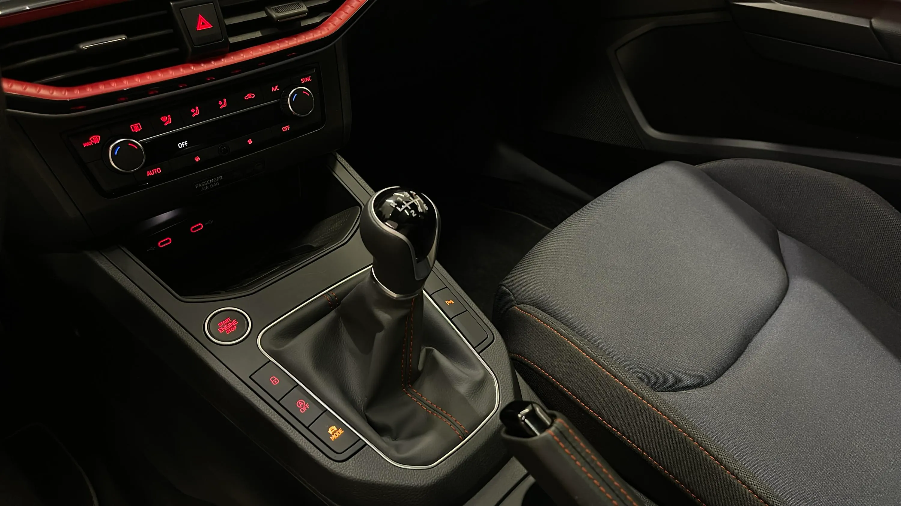 SEAT Ibiza 1.0 TSI FR - foto 17
