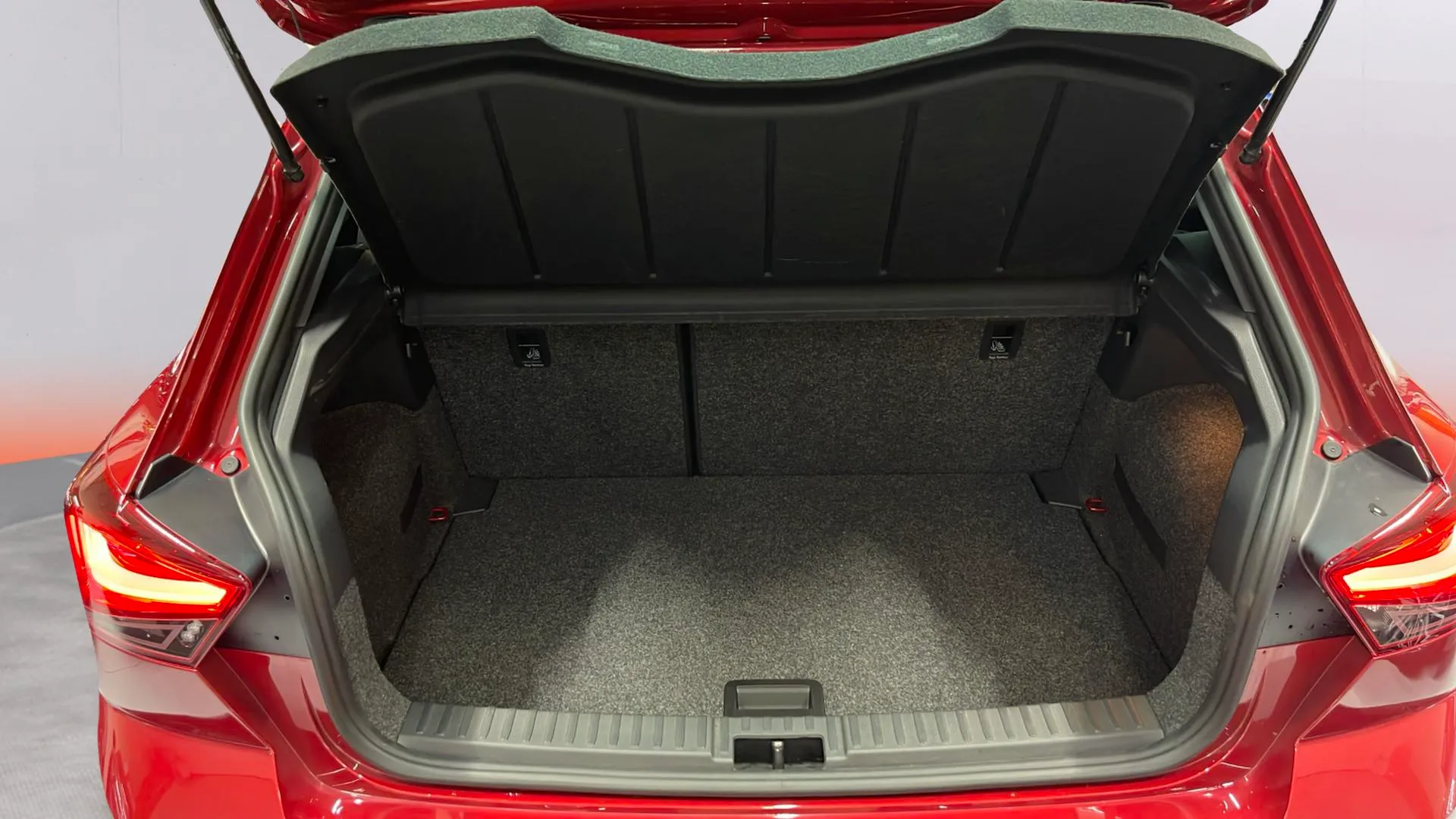 SEAT Ibiza 1.0 TSI FR - foto 24