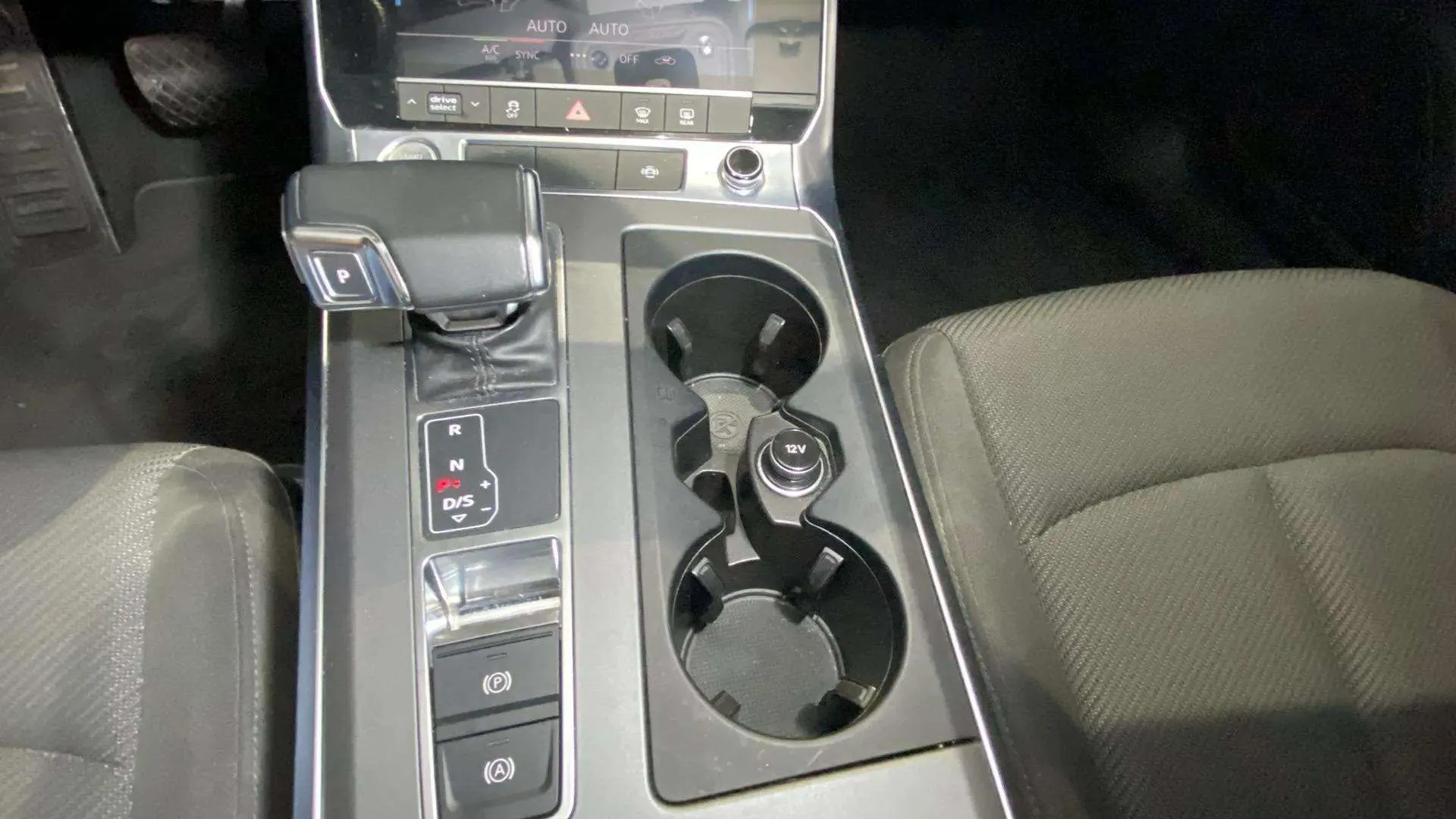 Audi A6 Avant 40 TDI S tronic - foto 30