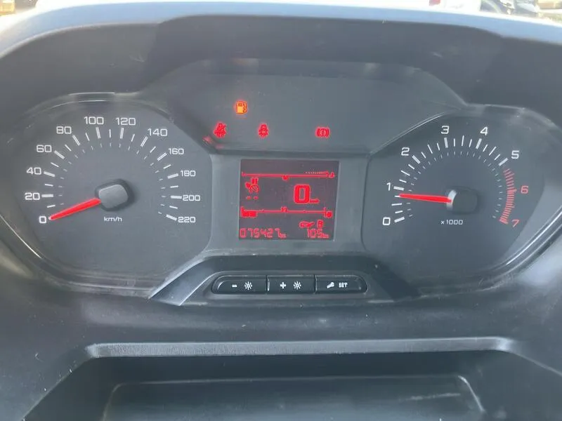 Peugeot Partner BlueHDi - foto 15