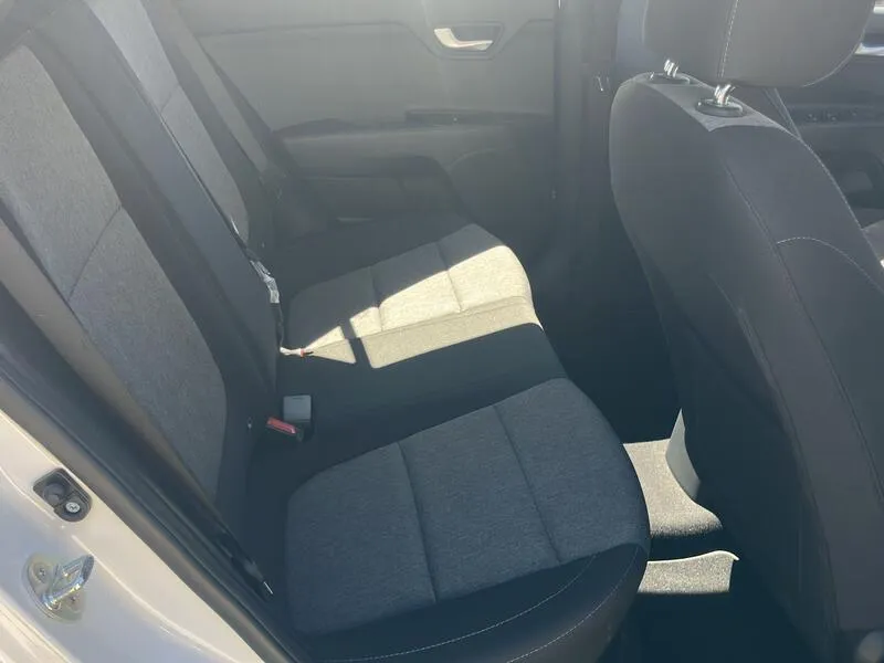 Kia Stonic 1.0 T-GDi MHEV iMT Concept Plus - foto 32