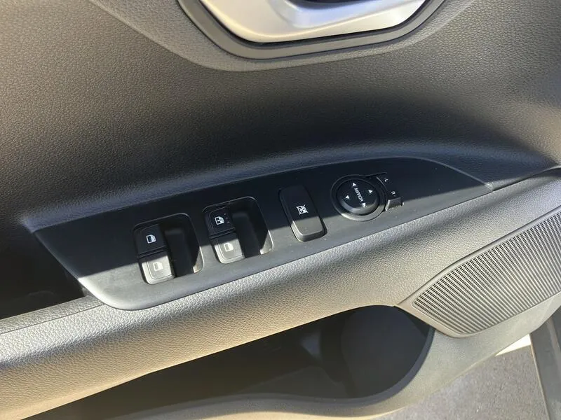 Kia Stonic 1.0 T-GDi MHEV iMT Concept Plus - foto 37