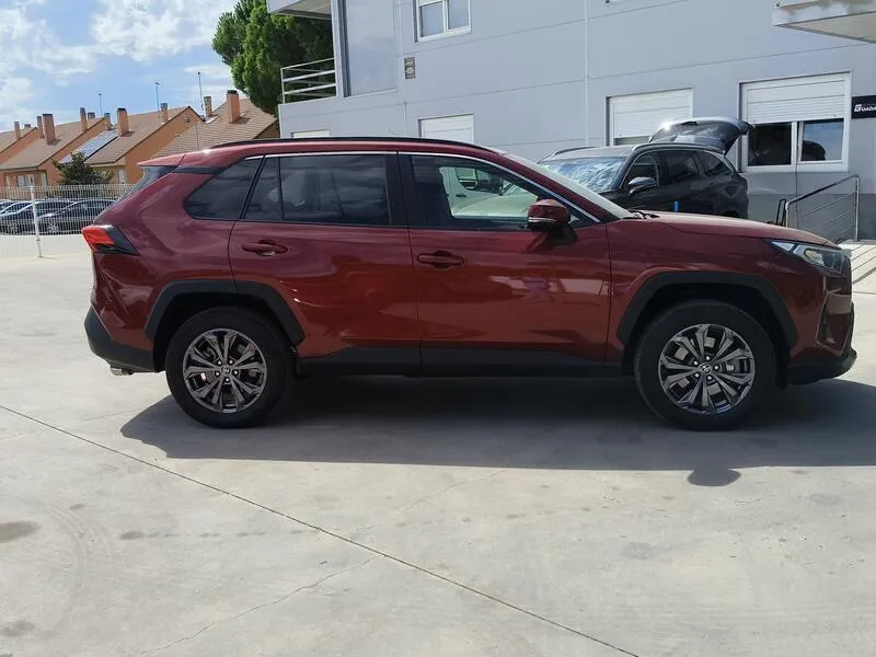 Toyota RAV4 2.5l 220H Advance - foto 7
