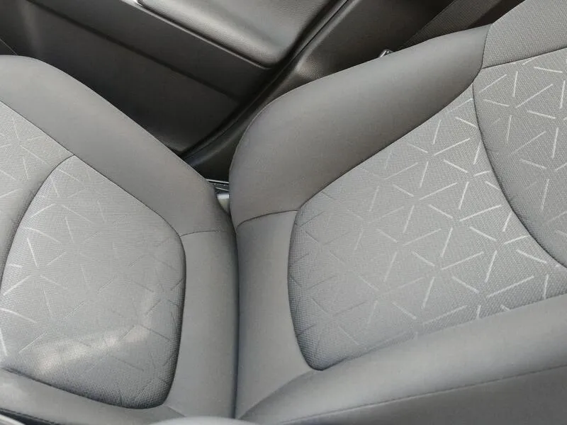 Toyota RAV4 2.5l 220H Advance - foto 20