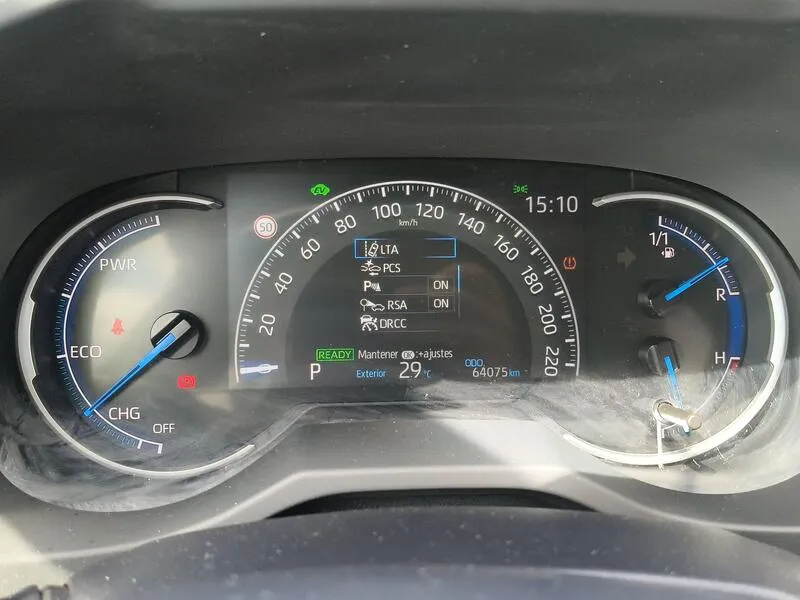 Toyota RAV4 2.5l 220H Advance - foto 18