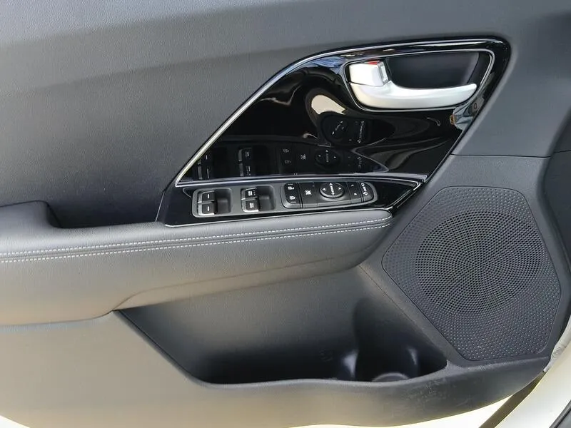 Kia Niro 1.6 GDi HEV Drive - foto 31