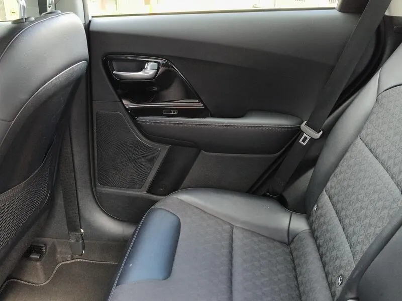 Kia Niro 1.6 GDi HEV Drive - foto 33