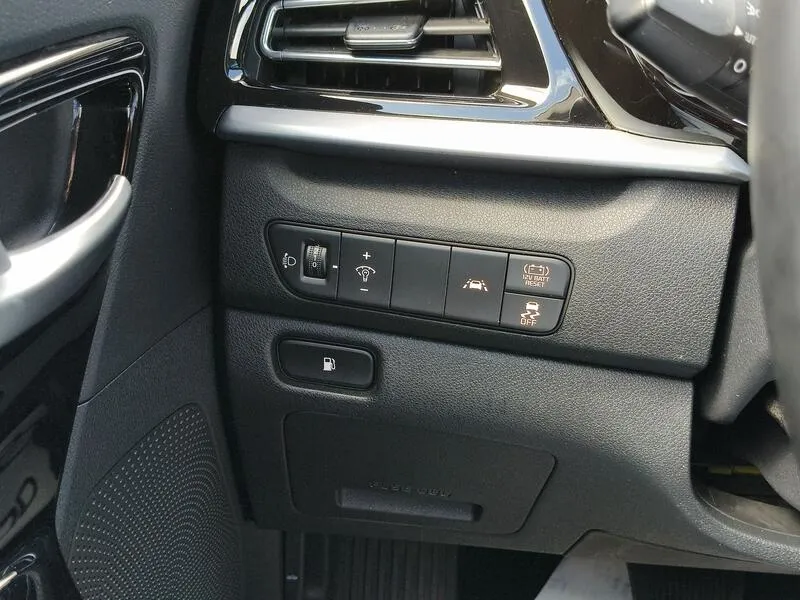 Kia Niro 1.6 GDi HEV Drive - foto 29
