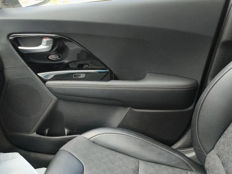 Kia Niro 1.6 GDi HEV Drive - foto 22