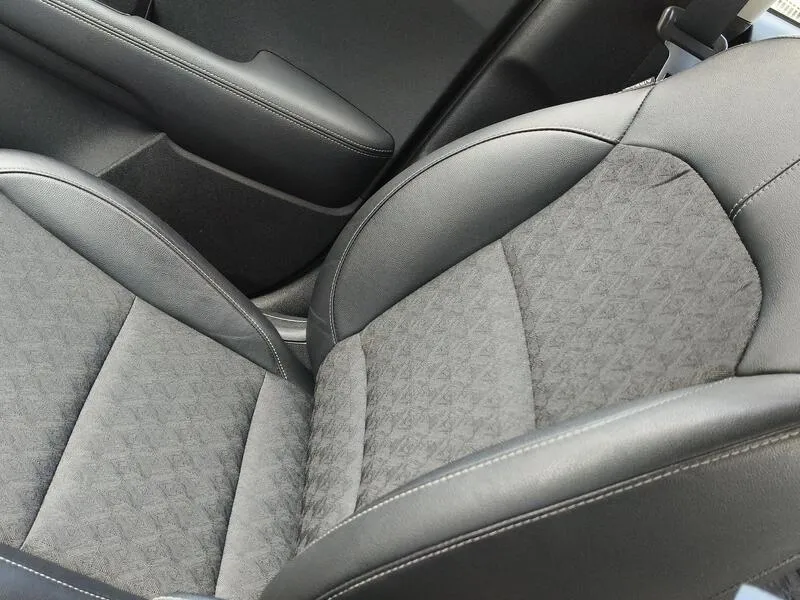 Kia Niro 1.6 GDi HEV Drive - foto 23