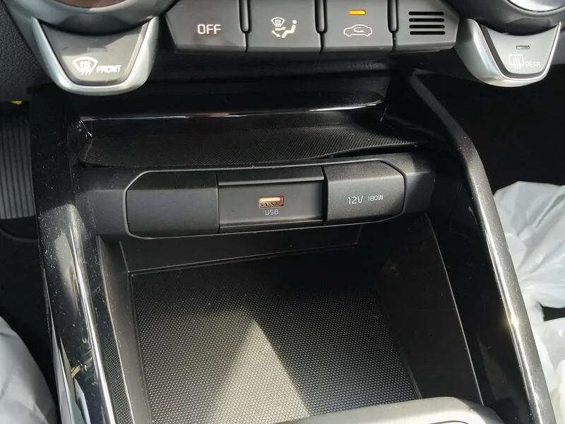 Kia Stonic 1.0 T-GDi MHEV iMT Drive - foto 15