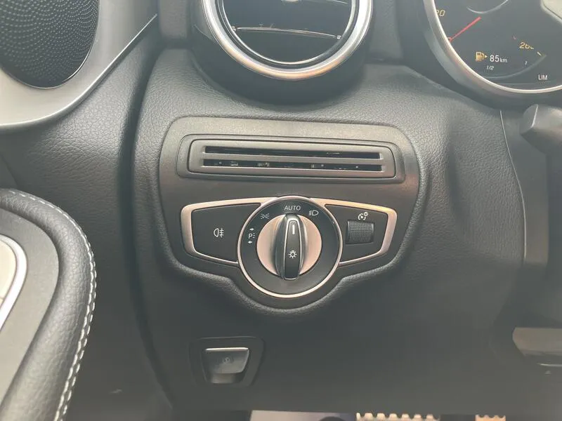 Mercedes-Benz GLC 220d 4MATIC - foto 35