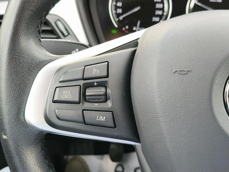 BMW X1 sDrive16d - foto 27