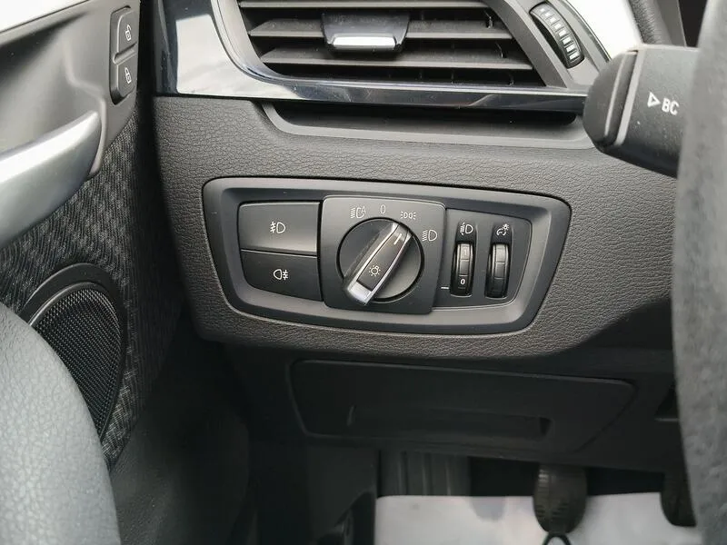 BMW X1 sDrive16d - foto 29