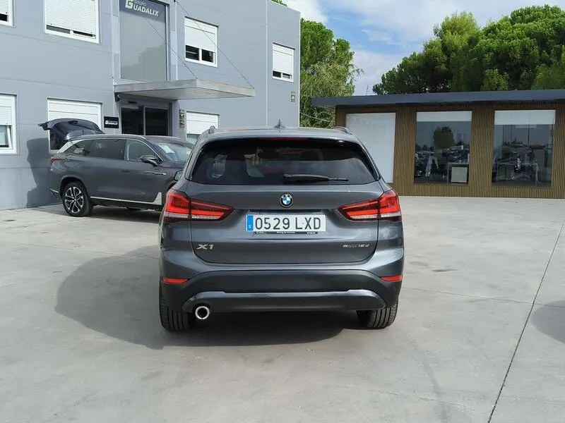 BMW X1 sDrive16d - foto 5