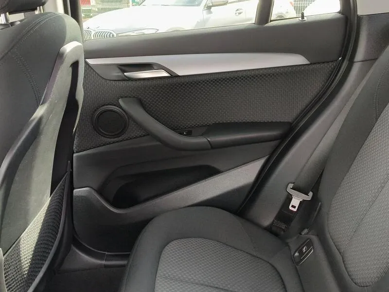BMW X1 sDrive16d - foto 32