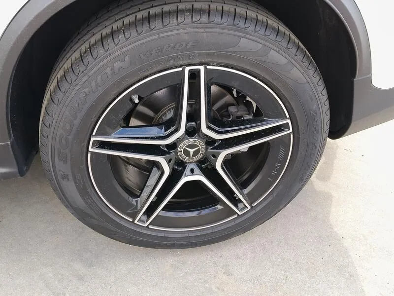 Mercedes-Benz GLC 300d 4MATIC - foto 46