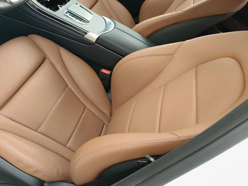 Mercedes-Benz GLC 300d 4MATIC - foto 30
