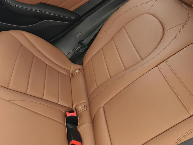 Mercedes-Benz GLC 300d 4MATIC - foto 32