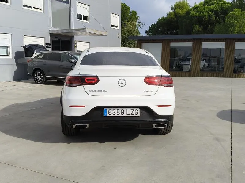 Mercedes-Benz GLC 300d 4MATIC - foto 5
