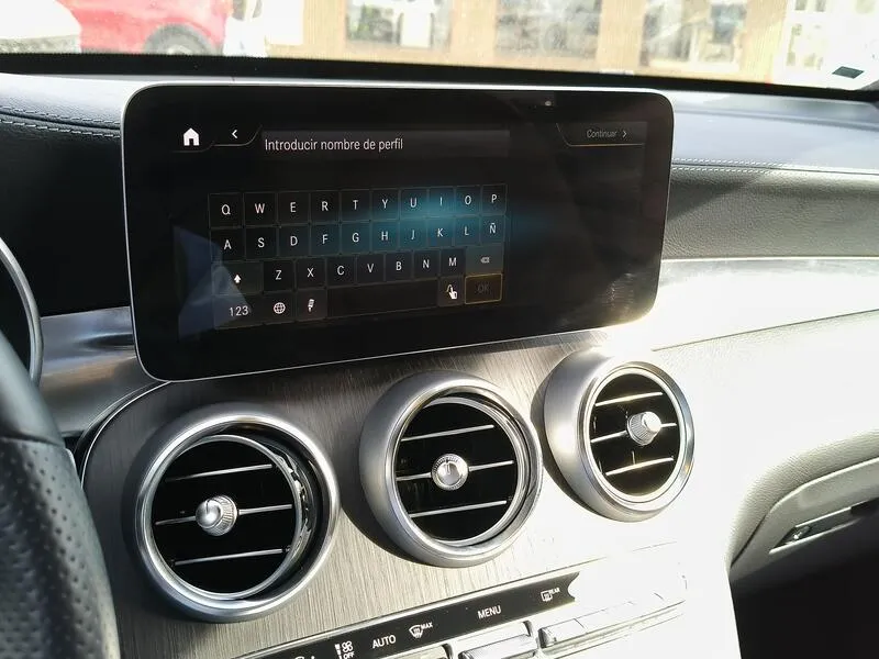 Mercedes-Benz GLC 300d 4MATIC - foto 11