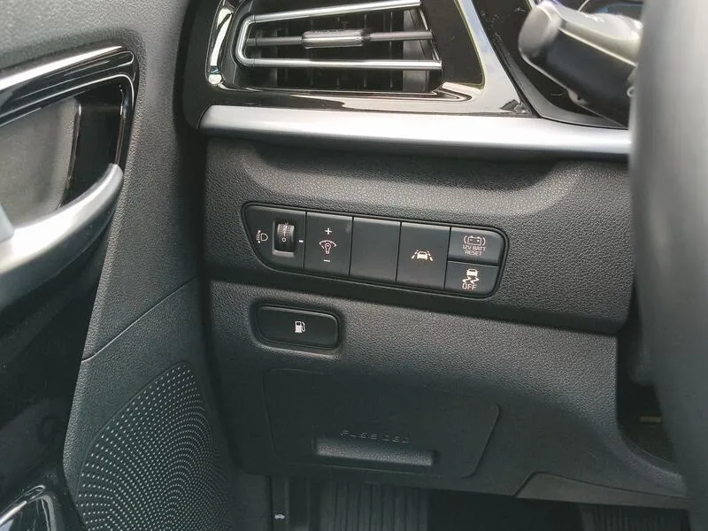 Kia Niro 1.6 GDi HEV Drive - foto 29
