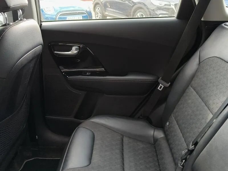 Kia Niro 1.6 GDi HEV Drive - foto 33