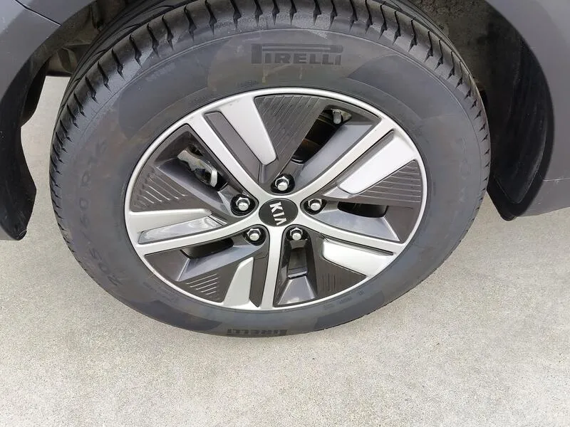 Kia Niro 1.6 GDi HEV Drive - foto 41