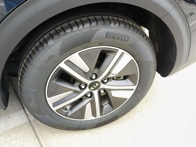 Kia Niro 1.6 GDi HEV Drive - foto 46