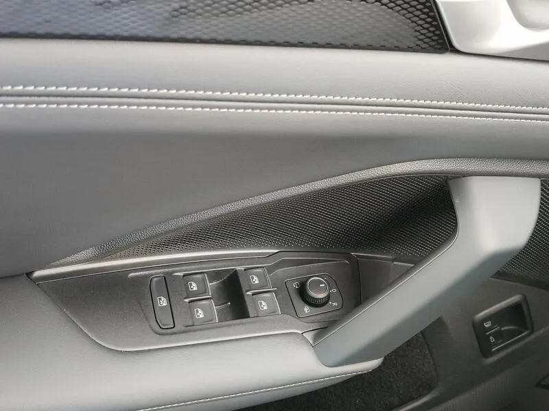Volkswagen Tiguan 1.5 TSI eHybrid Life TSI - foto 28