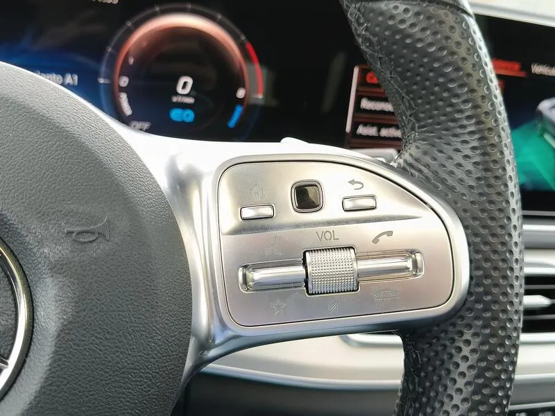 Mercedes-Benz GLE 350e 4MATIC - foto 24