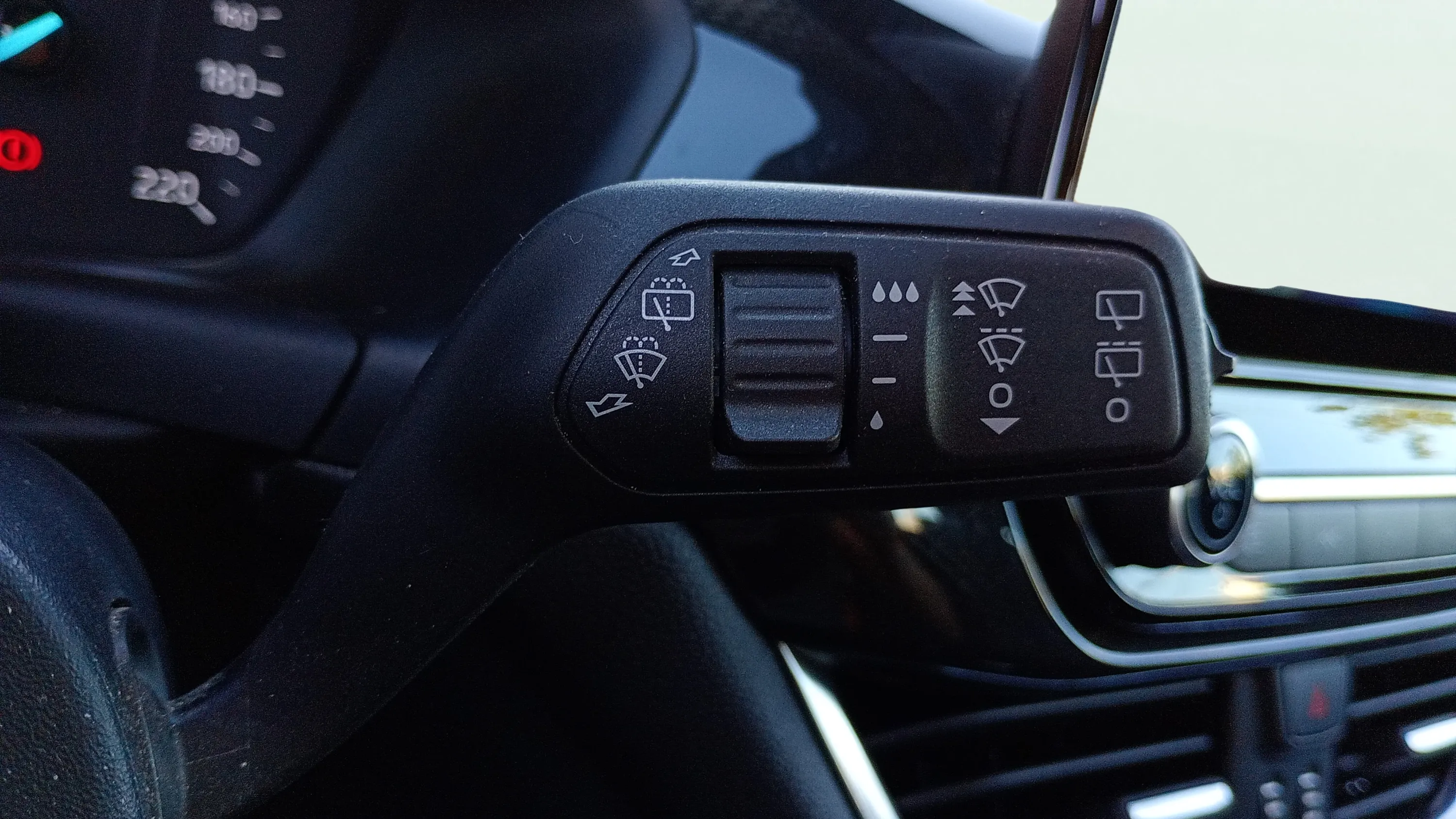 Ford Fiesta 1.0 EcoBoost MHEV ST-Line - foto 18