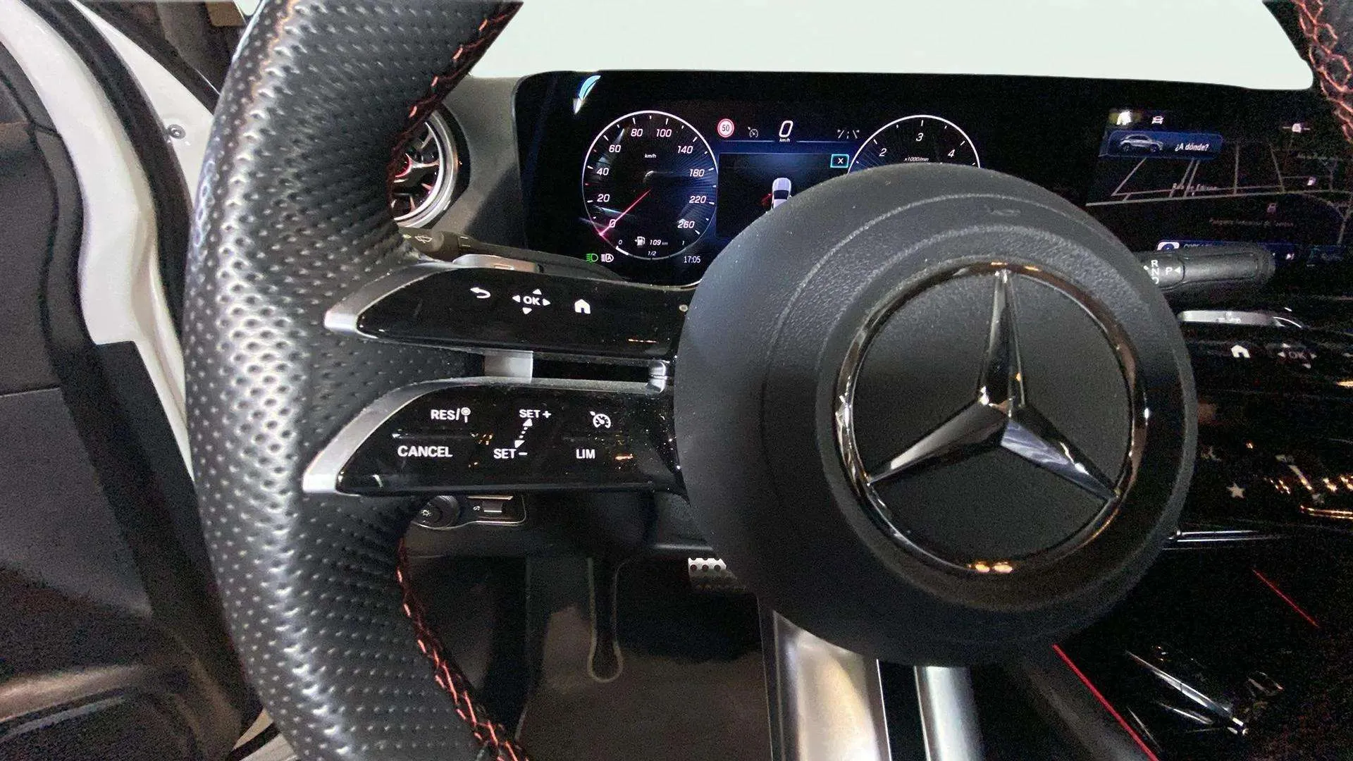 Mercedes-Benz GLA 200 D - foto 22