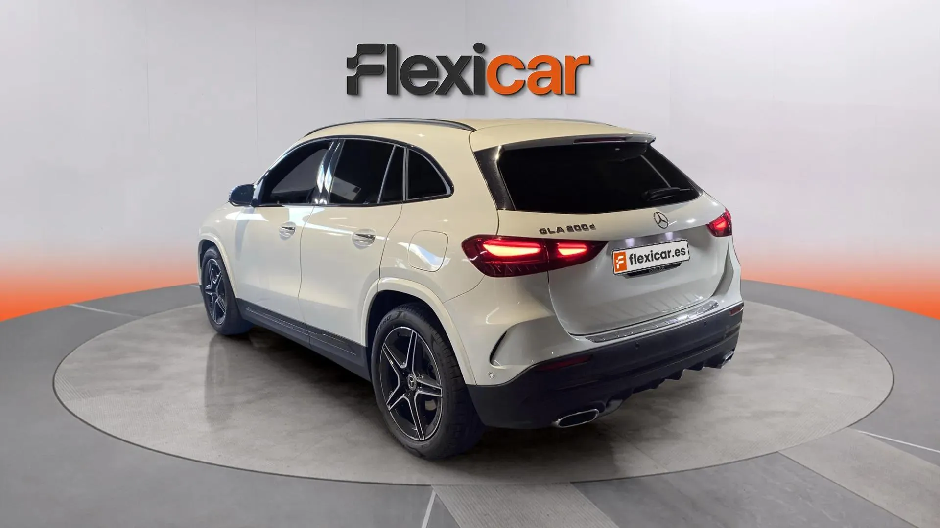 Mercedes-Benz GLA 200 D - foto 5