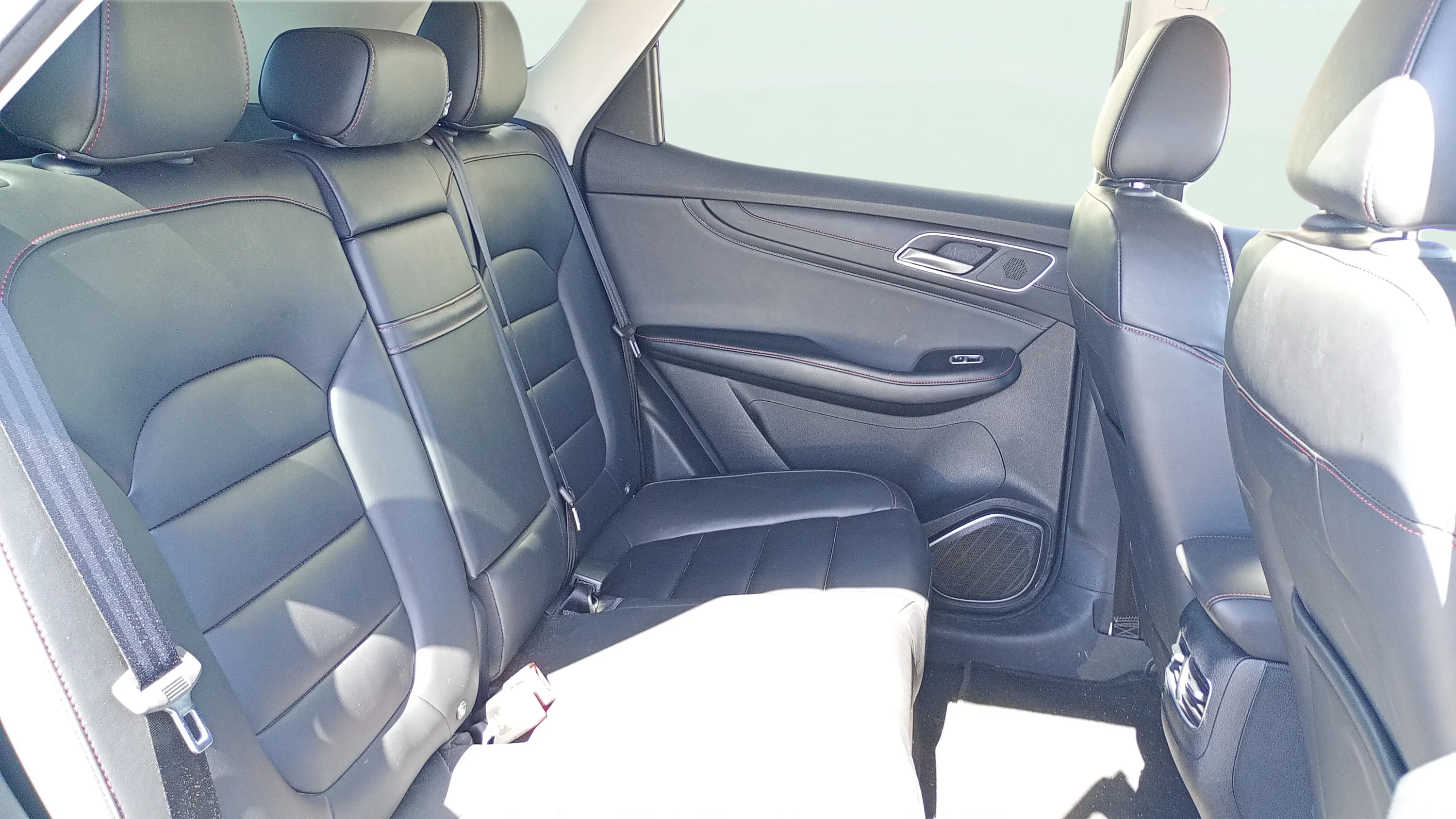 MG HS 1.5T-GDI PHEV Luxury - foto 16